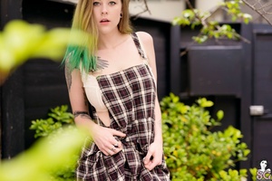 Permanent Link to Budfairy Photo Album Girl Next door