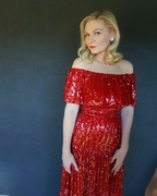 kirsten-dunst-2022-sag-awards-portrait-1.jpg