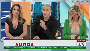 Debora.Plager.Saco.Verde.Marcando.Pechos.LN.1080P-Colitaz.68.png