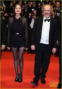 marion-cotillard-wears-shorts-cannes-bro-sis-premiere-23.jpg