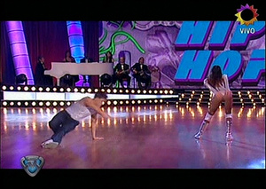 Karina.Jelinek.Bailando.2008.Vid2.SD.60FPS-Colitaz.72.jpeg