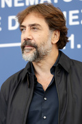 Javier+Bardem+Dune+Photocall+78th+Venice+International+NL62yeq_YAlx.jpg