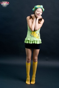 [Image: ME1A0U4I_t.jpg]