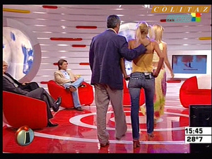 Nazarena.Velez.Musculosa.Amarilla.Jeans.Vueltita.Intrusos.No.Audio.SD.HQ.60FPS-Colitaz.207.jpeg
