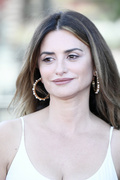 Penelope+Cruz+Competencia+Oficial+Official+Fe0gE95w_bZx.jpg