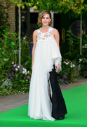 Emma+Watson+Earthshot+Prize+2021+Green+Carpet+png2yf-Umtxx.jpg