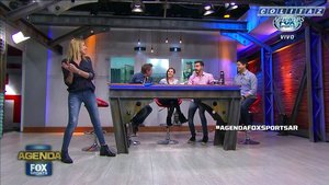 Alina.Moine.Jeans.Ajustados.Luciana.Rubinska.Agenda.Fox.1080P-Colitaz.83.jpeg