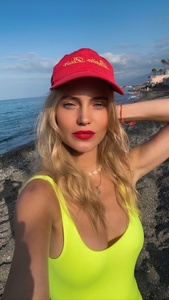 https://thumbs4.imagebam.com/42/d7/7f/ME2XUZC_t.jpg