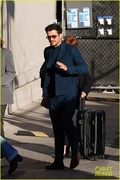 orlando-bloom-jkl-arrival-carnival-row-ending-04.jpg