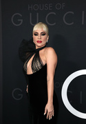 Lady+Gaga+House+Gucci+New+York+Premiere+Uh-_L5fOTyRx.jpg