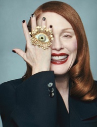 Julianne Moore - Page 2 MEVRAMR_t