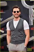 the-gray-man-berlin-premiere-41.jpg