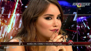 Laly.Esposito.Maria.Del.Cerro.Primeros.Planos.Bailando.1080P-Colitaz.33a16.jpeg