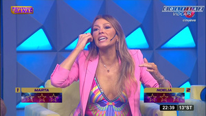 Laurita.Fernandez.Bienvenidos.a.Ganar.Vestido.Blazer.Abierto.1080P-Colitaz.13.jpeg