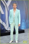 chris-evans-ana-de-armas-ryan-gosling-gray-man-premiere-29.jpg