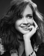 Alexis Bledel MEUB3XF_t