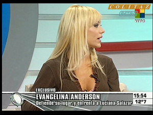 Evangelina.Anderson.Pollerita.Vueltita.Intrusos.2006.SD.HQ.60FPS.No.Audio-Colitaz.116.jpeg