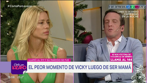 Nicole.Neumann.Escotada.y.Marcando.2v.Corta.Por.Lozano.1080P-ColitazTV.14.jpeg