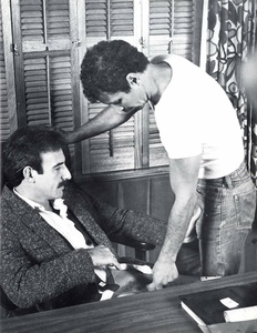 [Image: ME1AAZQI_t.jpg]