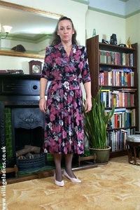 Permanent Link to Threes a crowd with Daphne Eve and Donna