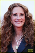 julia-roberts-chopard-cannes-film-festival-21.jpg