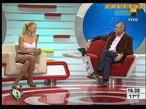 Nazarena.Velez.2x.Vueltitas.Pollerita.y.Marcando.Pezones.Intrusos.SD.HQ.60FPS-Colitaz.07a171.jpeg