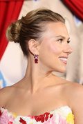 Scarlett+Johansson+Premiere+Illumination+Sing+dU4wUwfuOypx.jpg