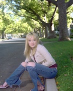 Хилари Дафф (Hilary Duff) Newsweek Photoshoot 2003 (13xHQ) MEWLMZ_t