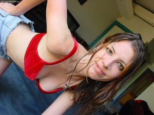 Permanent Link to 2001 04 01 tia imgset53