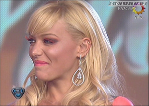 Colitaz-Evangelina.Anderson.Bailando.2008.Pop.Latino.Best.Parts.30-06-08.HQ.60FPS.35.jpeg