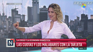 Carolina.Losada.Pantalon.Ajustado.Camisa.Abierta.AN.1080P-Colitaz.92.jpeg