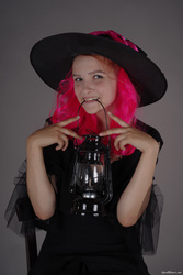 MarvelCharm_Lena-Pink-Witch-034.jpg