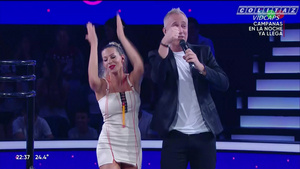 Noelia.Marzol.Minuto.Para.Ganar.Vestido.Blanco.Boquita.1080P-Colitaz.52.jpeg
