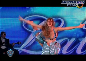 Pampita.Bailando.2008.Mini.Compilado.SD.60FPS.Colitaz.58.jpeg