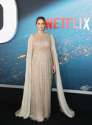 Jennifer+Lawrence+Netflix+Don+t+Look+Up+World+ZW-ZLAEh57wx.jpg