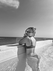 Olivia Holt (17).jpg