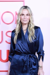 Molly Sims - Attends the FASHION TRUST U.S. Awards 2024 in Beverly Hills, California 04/09/2024