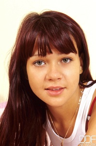 Permanent Link to 2008 02 13 – Diana – Chekc Out This Hungry Shaven-Haven