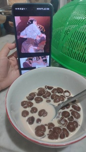 HXYOaRyr.jpg