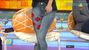 Marina.Calabro.Vueltita.Intrusos.Jeans.Ajustados.1080P-ColitazTV.22.jpeg