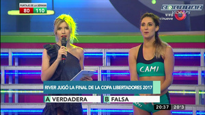 Laurita.Fernandez.Vestido.Negro.Tajo.Descuido.Combate.1080P-Colitaz.07.jpeg