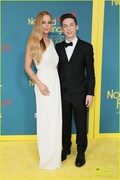 jennifer-lawrence-andrew-barth-feldman-nyc-no-hard-feelings-pics-07.jpg