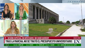 Debora.Plager.Saco.Verde.Marcando.Pechos.LN.1080P-Colitaz.22.png