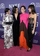 Olivia+Colman+59th+New+York+Film+Festival+x5uGgxOD-z2x.jpg