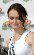 Alexis Bledel MEUB3TM_t