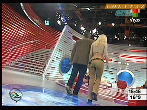 Evangelina.Anderson.Pantalon.Ajustado.Beige.Vueltita.Intrusos..No.Audio.SD.HQ.60FPS-Colitaz.126.jpeg