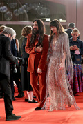 Dakota+Johnson+Lost+Daughter+Red+Carpet+78th+8Fken64ARnLx.jpg