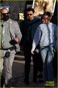 orlando-bloom-jkl-arrival-carnival-row-ending-09.jpg