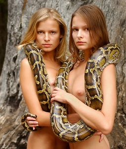 Permanent Link to 2003 03 20 Luba & Nadya Twins With Python