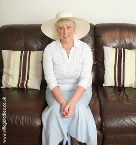 Permanent Link to Suzi joins the hat brigade